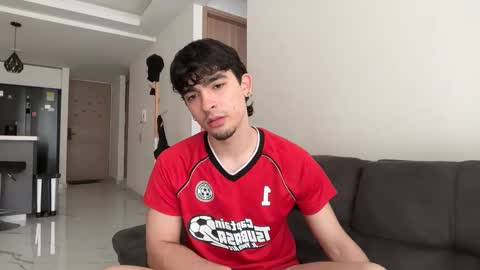 Snapshot of zenn_rush chatting on November 2025 03:03:01 PM Zenn online show from November 2025 03:03:01 PM