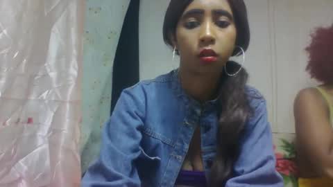 Snapshot of zeolineess chatting on October 2025 05:38:01 AM zeolineess online show from October 2025 05:38:01 AM