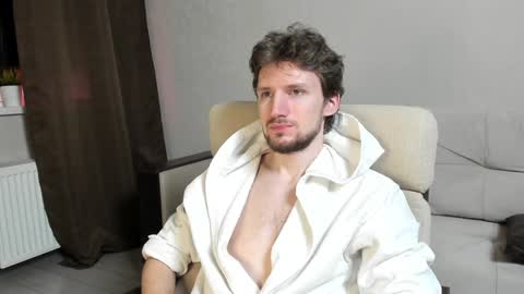 Andrew online show from February 2025 01:02:02 AM