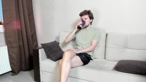 Andrew online show from July 2026 04:40:02 AM