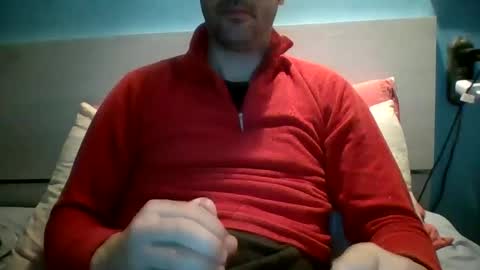 Snapshot of zeus00811 chatting on March 2025 06:23:01 AM zeus online show from March 2025 06:23:01 AM