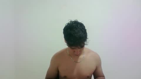 zeus_183 online show from October 2025 03:40:01 AM