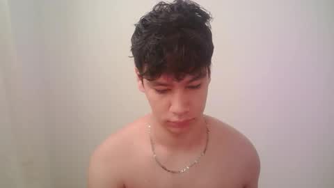 zeus_183 online show from March 2026 03:19:02 PM