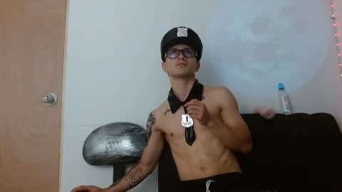 Snapshot of zeusdark19 chatting on May 2026 12:10:01 PM zeus online show from May 2026 12:10:01 PM