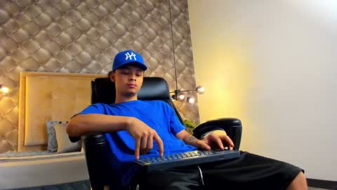 zeus online show from January 2025 09:18:01 PM