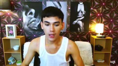 zavier skinny asian online show from March 2025 02:41:01 AM