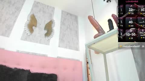 ZHAMIRA  ANDRES online show from February 2026 10:58:02 PM