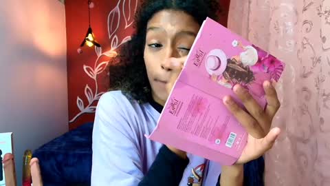 Zia Green online show from January 2025 07:07:02 PM