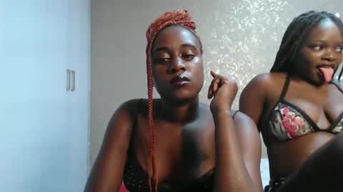 Zinadine online show from February 2026 02:22:02 PM