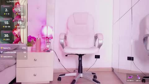 Nia  online show from March 2025 02:45:02 PM