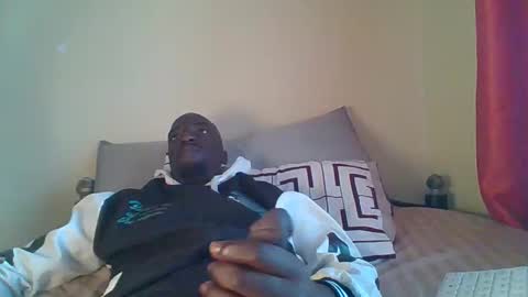 Zlatann2012 online show from October 2025 06:25:02 AM