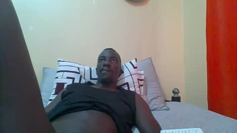 Zlatann2012 online show from December 2025 09:48:01 AM