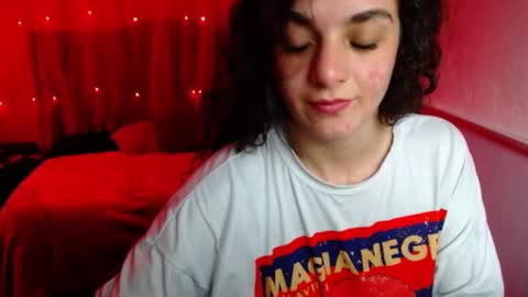 Snapshot of zoe_0111 chatting on February 2025 06:19:01 PM zoe_0111 online show from February 2025 06:19:01 PM