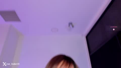 Zoe online show from April 2026 11:38:01 PM