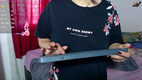 Snapshot of zoe_bronw chatting on December 2024 11:39:01 AM Zoe Bronw online show from December 2024 11:39:01 AM