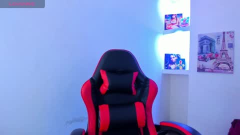 Z O E online show from April 2026 08:35:02 PM