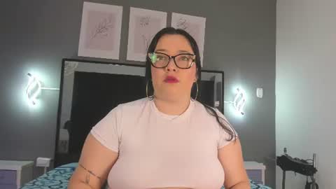 Snapshot of zoe_curvyy chatting on July 2026 12:34:01 PM zoe_curvyy online show from July 2026 12:34:01 PM