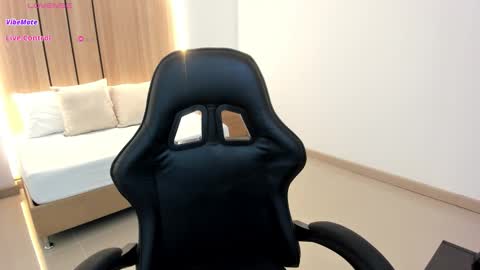 Zoe  online show from March 2026 12:31:02 PM