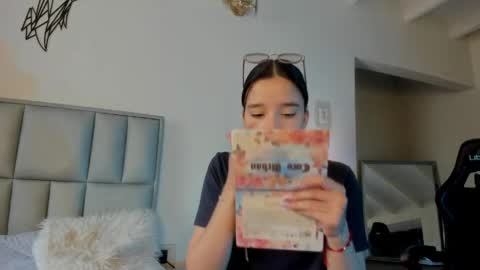 zoe_dear online show from April 2026 08:20:02 PM