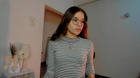 Snapshot of zoe_dear chatting on May 2026 11:09:01 PM zoe_dear online show from May 2026 11:09:01 PM