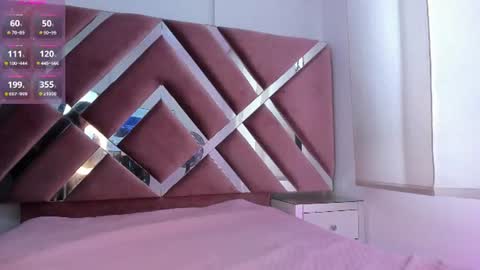 zoe_evaanss_ online show from June 2026 07:27:02 PM