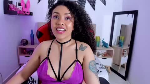 Zoe Gruber online show from December 2024 02:01:02 AM