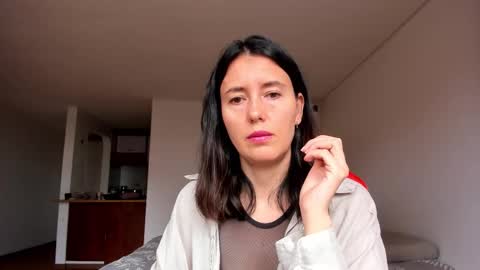 ZOE online show from October 2025 07:44:02 PM