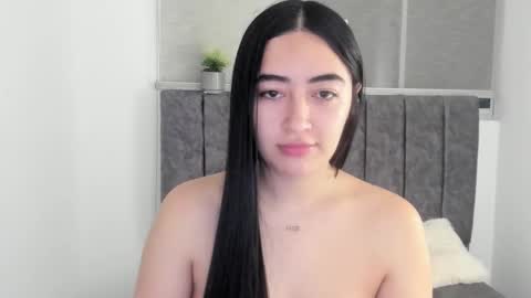 zoe_jones7 online show from October 2025 05:19:01 AM