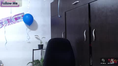 ZOE online show from December 2025 03:01:02 AM