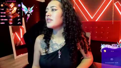Snapshot of zoe_lara_34 chatting on July 2026 02:06:02 AM zoe online show from July 2026 02:06:02 AM