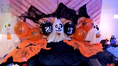 Snapshot of zoe_ll chatting on October 2025 07:34:02 PM SWEET ZOE online show from October 2025 07:34:02 PM