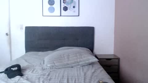 Snapshot of zoe_mill33r chatting on January 2025 10:12:02 PM Zoe online show from January 2025 10:12:02 PM