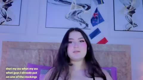 zoe_moon__ online show from June 2026 01:41:02 PM