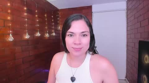 Zoe  online show from December 2025 06:17:01 PM