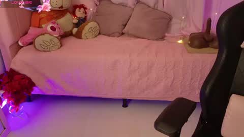 zoe_sullivan_ online show from July 2026 09:05:01 AM
