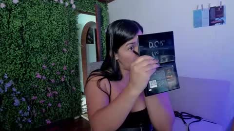 Zoe online show from November 2025 11:10:02 PM