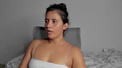 Snapshot of zoe_wattson chatting on May 2026 12:52:02 AM Zoe online show from May 2026 12:52:02 AM