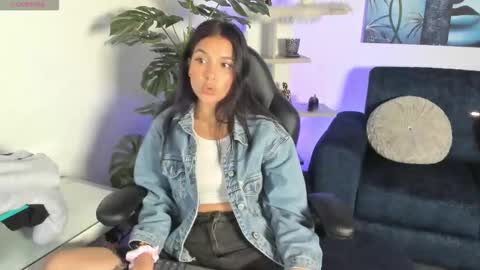 Zoe online show from March 2026 03:01:01 AM