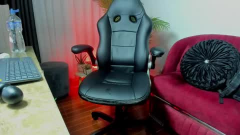 Zoe online show from April 2026 09:59:02 PM