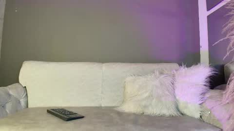 ZOE online show from May 2026 07:10:02 PM