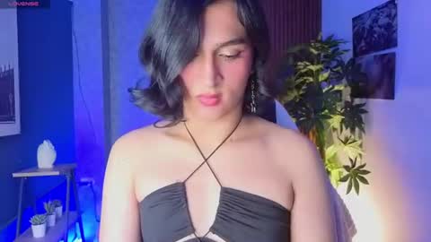 Snapshot of zoee_kiss_ chatting on June 2026 06:07:02 AM ZOE online show from June 2026 06:07:02 AM