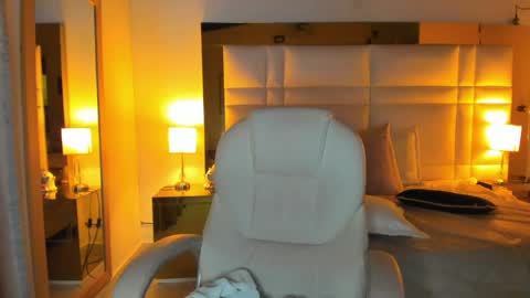 zoei_moon online show from April 2026 01:42:02 AM