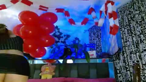 Snapshot of zoemi chatting on February 2025 05:09:02 AM zoemi online show from February 2025 05:09:02 AM