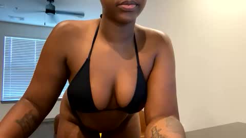 Zoe online show from June 2026 08:47:02 PM