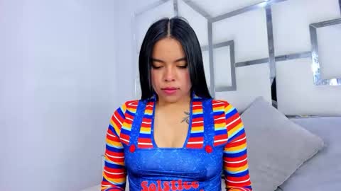 ZoeSwam online show from October 2025 12:06:01 PM