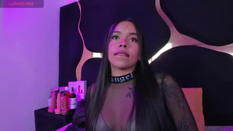 ZoeSwam online show from March 2026 03:20:01 AM