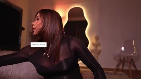 Snapshot of zoevidal_ chatting on June 2026 12:04:02 PM zoevidal_ online show from June 2026 12:04:02 PM