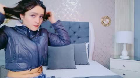 ZoeWilliis online show from June 2026 12:22:02 PM