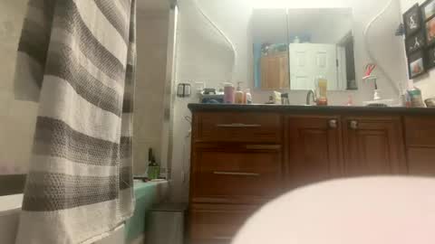 Zoey Portland online show from July 2026 03:32:02 PM