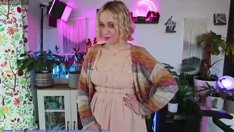 Zoey Ryan online show from March 2026 06:48:01 PM